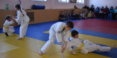 В СПОРТИВНОМ КЛУБЕ